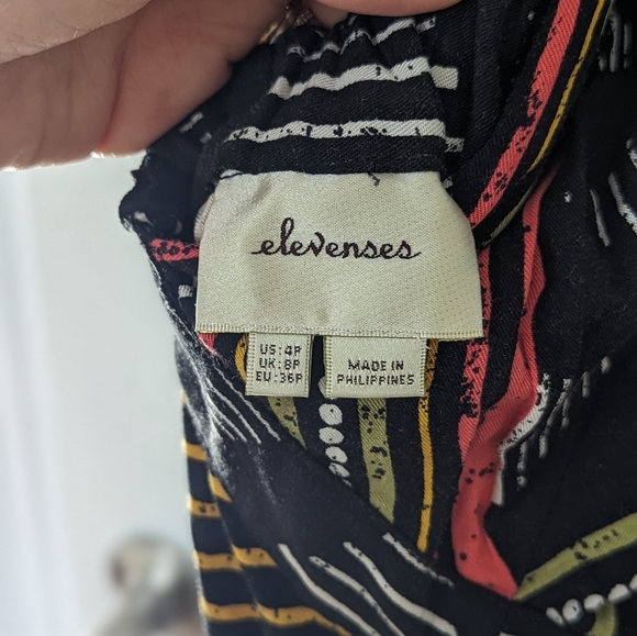 3/$30 Elevenses Patterned Romper - Picture 5 of 6